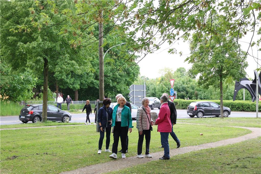 Maikranz 2025: Unter Beteiligung der Feuerwehr Bork stellte die Bürgerschützengilde St. Stephanus Bork den Maibaum am Alten Festplatz auf. Dazu gab es Musik vom Spielmannszug. Die 3. Kompanie sorgte für das leibliche Wohl.