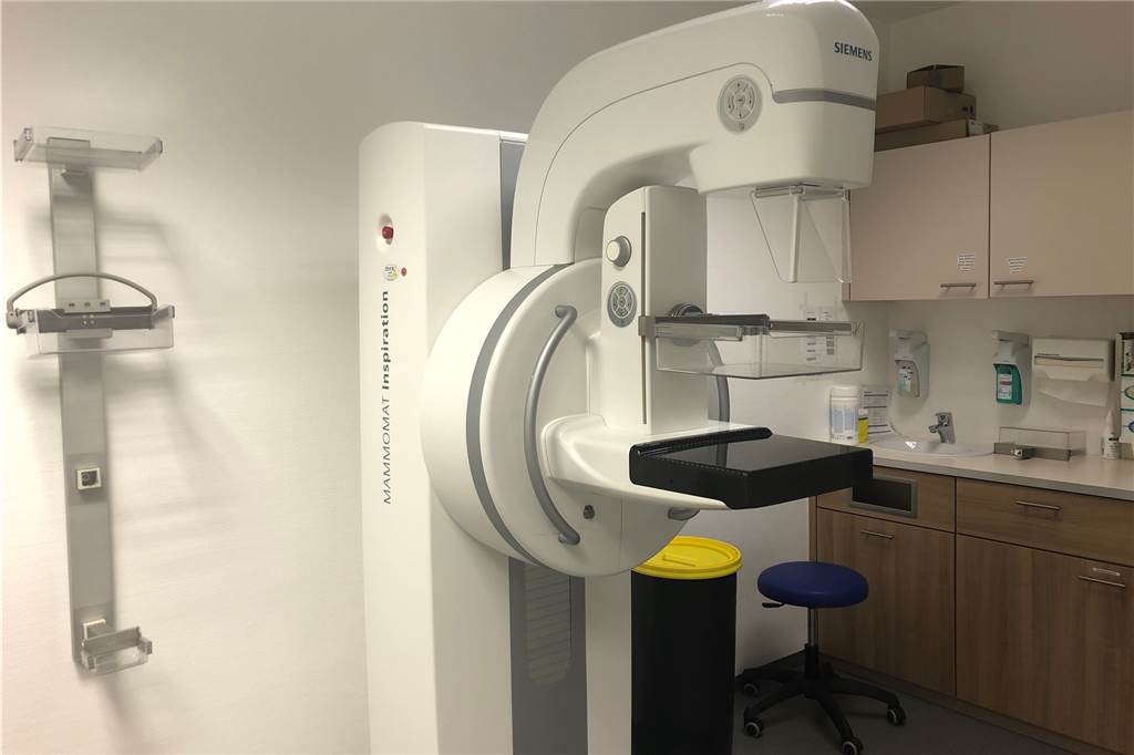 Radiologie im Rochus-Hospital: Modernes CT hilft bei Covid-Diagnostik Mammographie wird nur in Castrop-Rauxel angeboten, am Standort Kirchlinde wird in entsprechenden Fällen in die Praxis am Rochus-Hospital verwiesen.