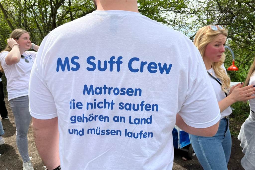 Manche Gruppen hatten auch ein eigenes Motto für den ersten Mai..