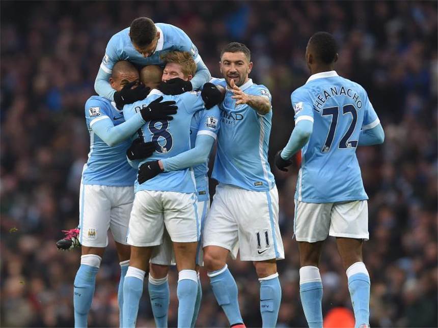 Chelsea rettet Punkt - Leicester nach Remis Erster Manchester City besiegte Crystal Palace klar mit 4:0. Foto: Peter Powell