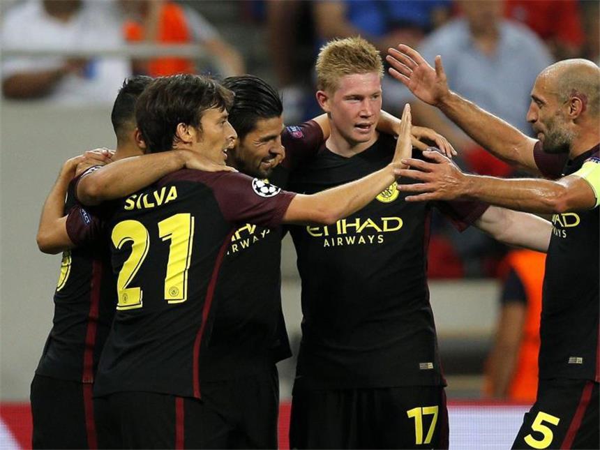 Man City mit klarem Auswärtssieg - Salzburg spielt remis Manchester City feiert einen 5:0-Kantersieg. Foto: Robert Ghement