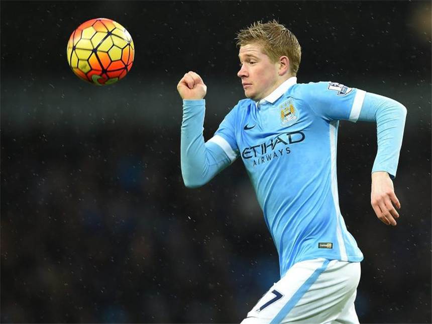 ManCity-Star De Bruyne fällt rund zehn Wochen aus Manchester Citys Kevin De Bruyne hat sich schwer verletzt. Foto: Peter Powell
