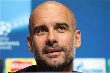 Manchester Citys Trainer Pep Guardiola wurde von der UEFA wegen regelwidrigen Verhaltens für ein Spiel der Champions League gesperrt. Foto: Martin Rickett/PA Wire