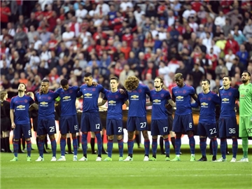 Manchester United und Manchester City spenden gemeinsam eine Million Pfund für die Opfer des Anschlags. Foto: Martin Meissner