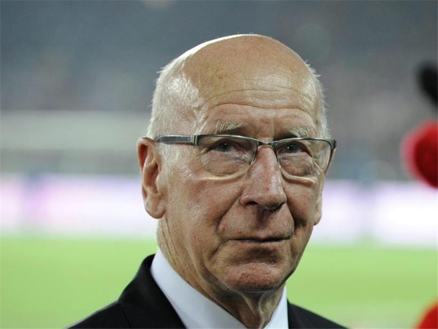 ManUnited benennt Tribüne nach Sir Bobby Charlton Manchester United wird eine Tribüne nach Sir Bobby Charlton benennen. Foto (2013): Franck Robichon Foto: Franck Robichon