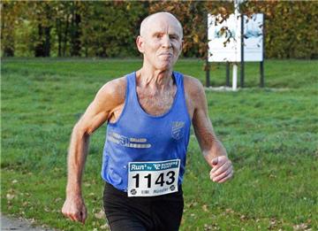 Manfred Burger (75) vom FC Nordkirchen lief in Herten-Bertlich einen Marathon in 4:31:27 Stunden und gewann damit in der Altersgruppe M75.