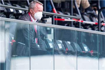 Manfred Schnieders, Vizepräsident Amateurfußball im FLVW, blickt auch auf die in vielen Ligen wieder beginnende Saison.