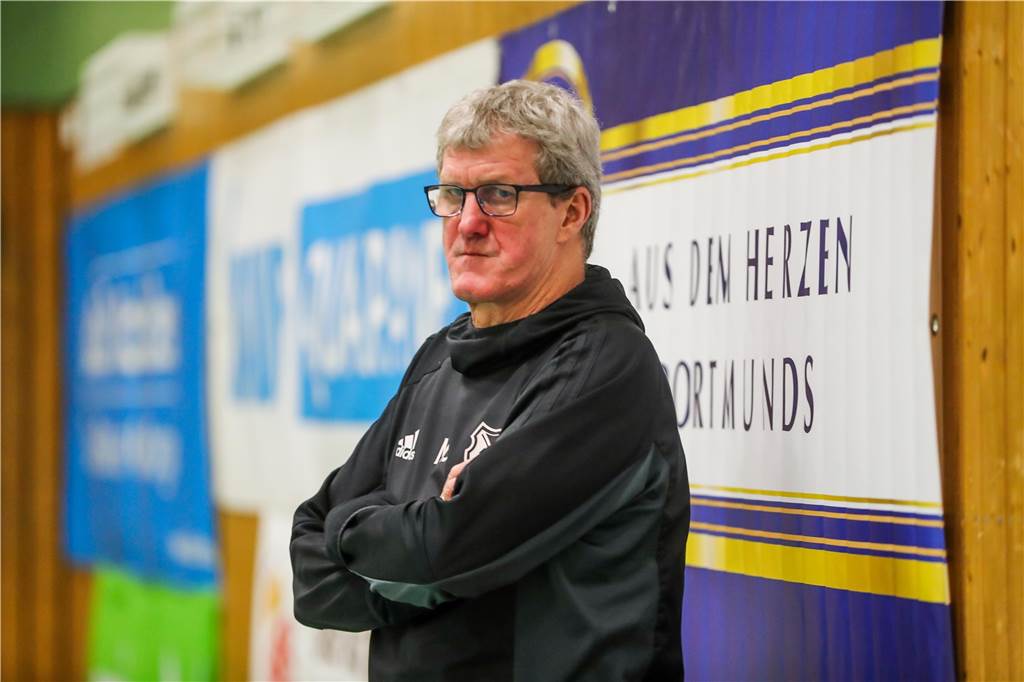 Heißes Aufstiegsrennen in der Kreisliga A: Vier Anwärter, vier verschiedene Ansätze Manfred Schulze schielt mit dem TuS Rahm noch auf die Aufstiegsplätze.