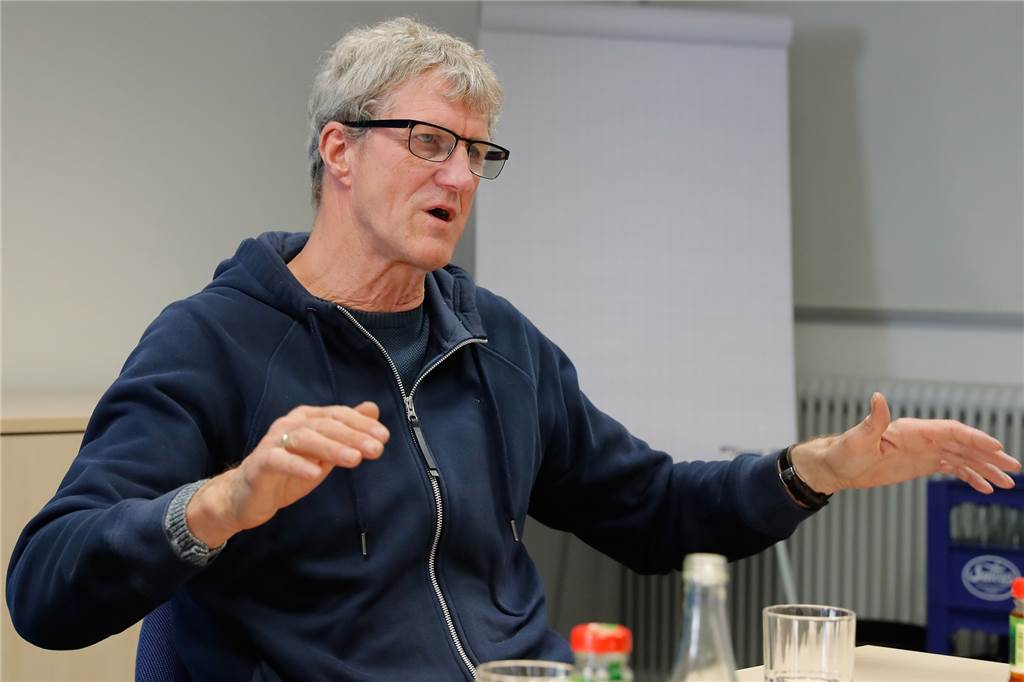 Ex-Trainer ledert los: Spieler von Dortmunds schlechtestem Team halten sich für Ronaldo Manfred Schulze versteht die Aussagen des ehemaligen Trainers vom TuS Rahm nicht.