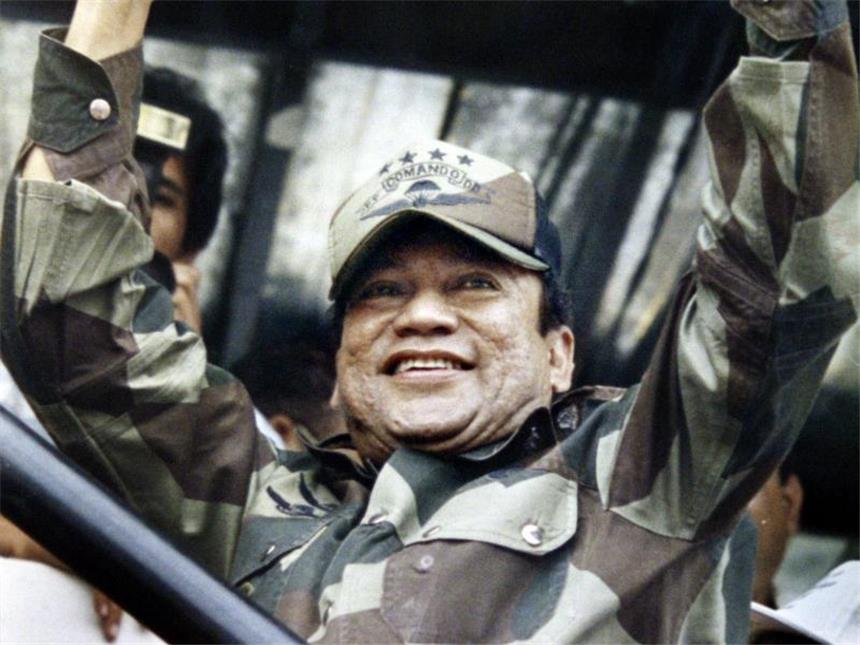 Panamas Ex-Machthaber Noriega ist tot Manuel Antonio Noriega im Jahr 1988. Ein Jahr später wurde der Diktator gestürzt. Foto: John Hopper