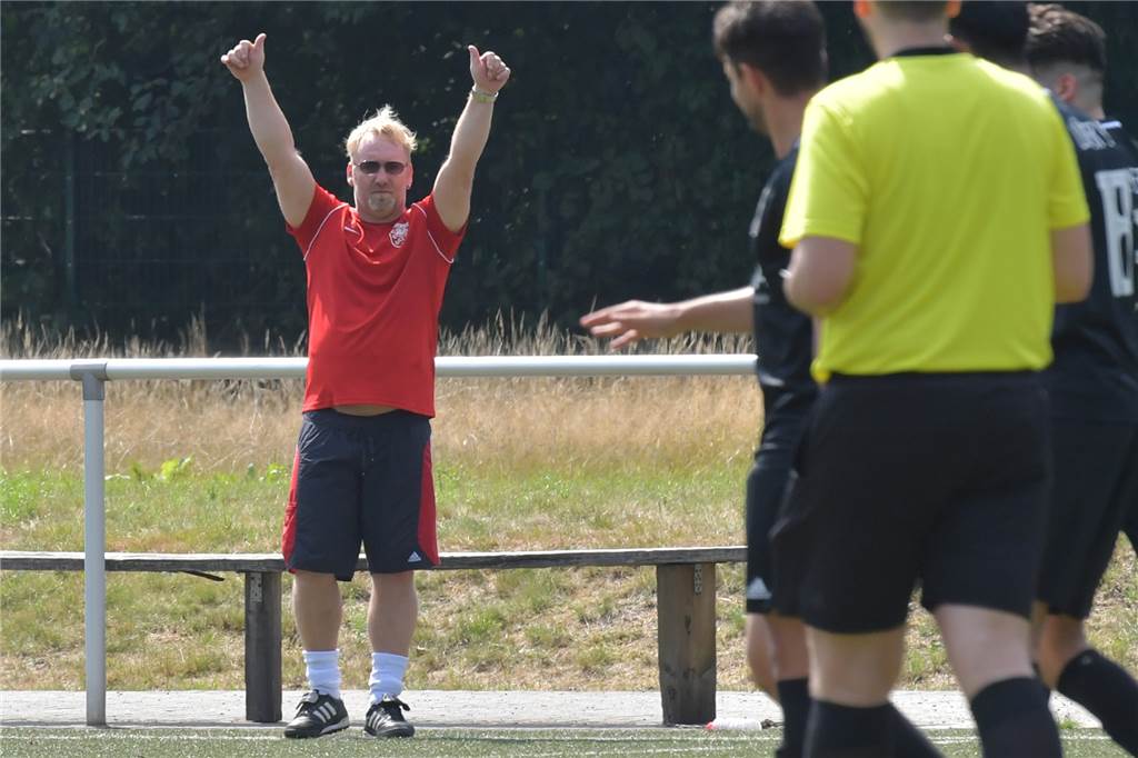Lüner Fußballteam sagt wenige Stunden vor Spielbeginn sein Spiel ab Manuel Lorenz und der Lüner SV II traten am Sonntag nicht zu ihrem Spiel an.