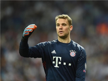 Manuel Neuer plant nach seinem Fußbruch für Anfang Juli die Rückkehr ins Tor des FC Bayern. Foto: Andreas Gebert