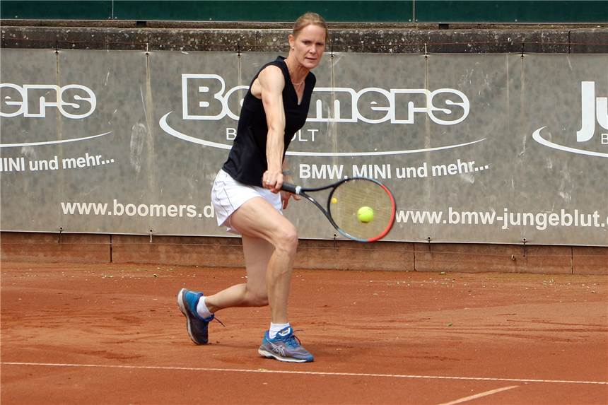 Stadtlohner Regionalliga-Premiere verläuft äußerst eng Manuela Heumer steuerte mit einem Einzelsieg einen Punkt für die Stadtlohnerinnen bei.