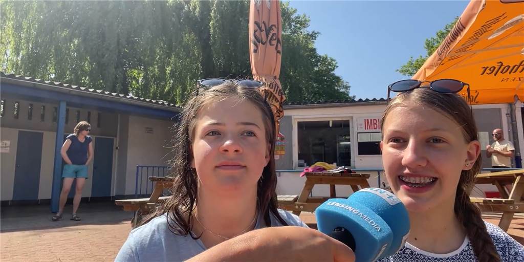 Freibadsaison 2022 in Selm eröffnet: Video mit den ersten Badegästen Mara und Anna-Sophie aus Selm gehören in der Freibadsaison 2022 zu den ersten Badegästen im Selmer Bürgerfreibad.
