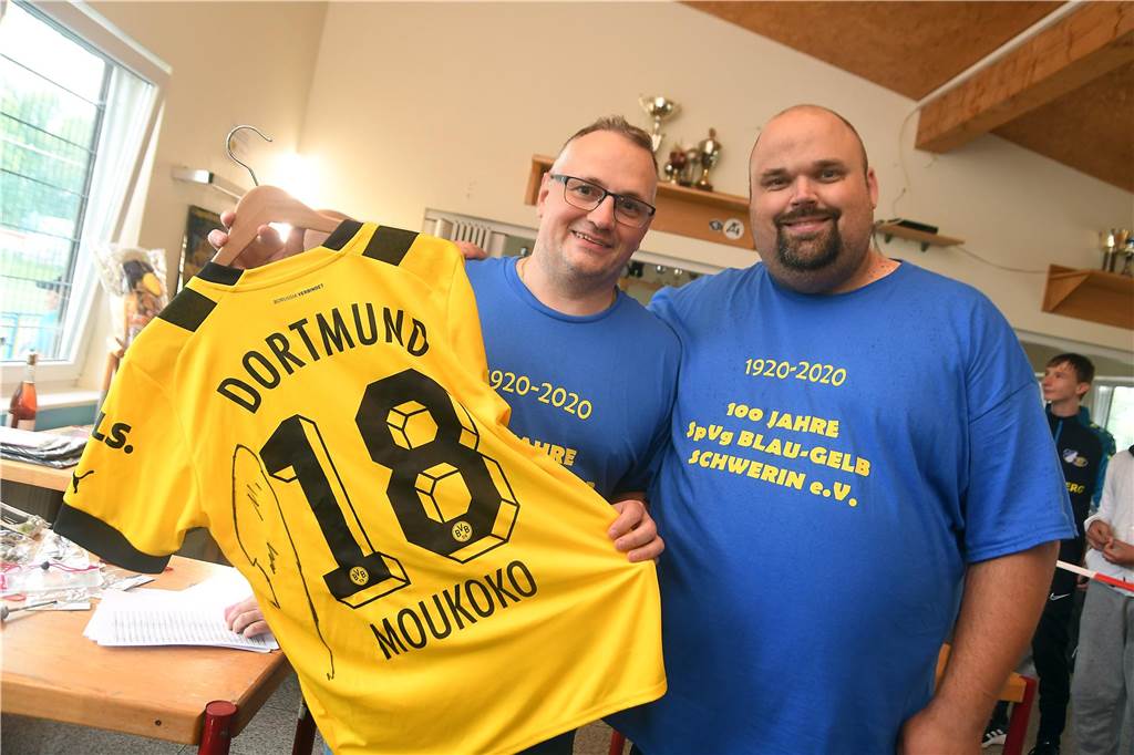 Marc Dittloff (r.) war in der Vergangenheit unter anderem Geschäftsführer der Spvg Schwerin.