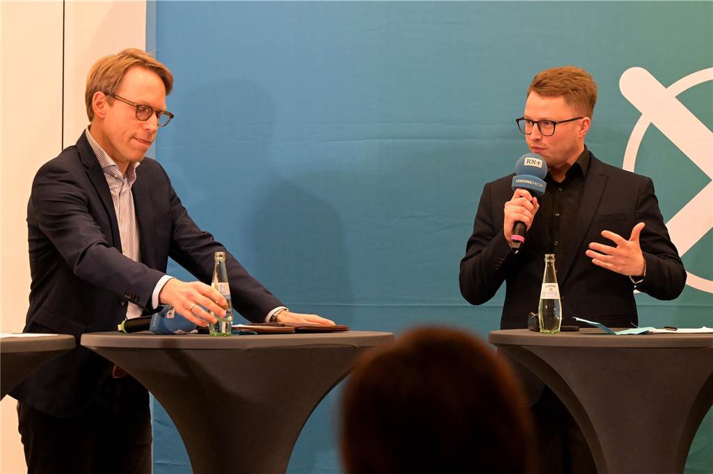 Subventionen für Landwirtschaft „von vornherein zum Scheitern verurteilt“ Marc Henrichmann (CDU, l.) und Johannes Waldmann diskutierten in der Wahlarena.