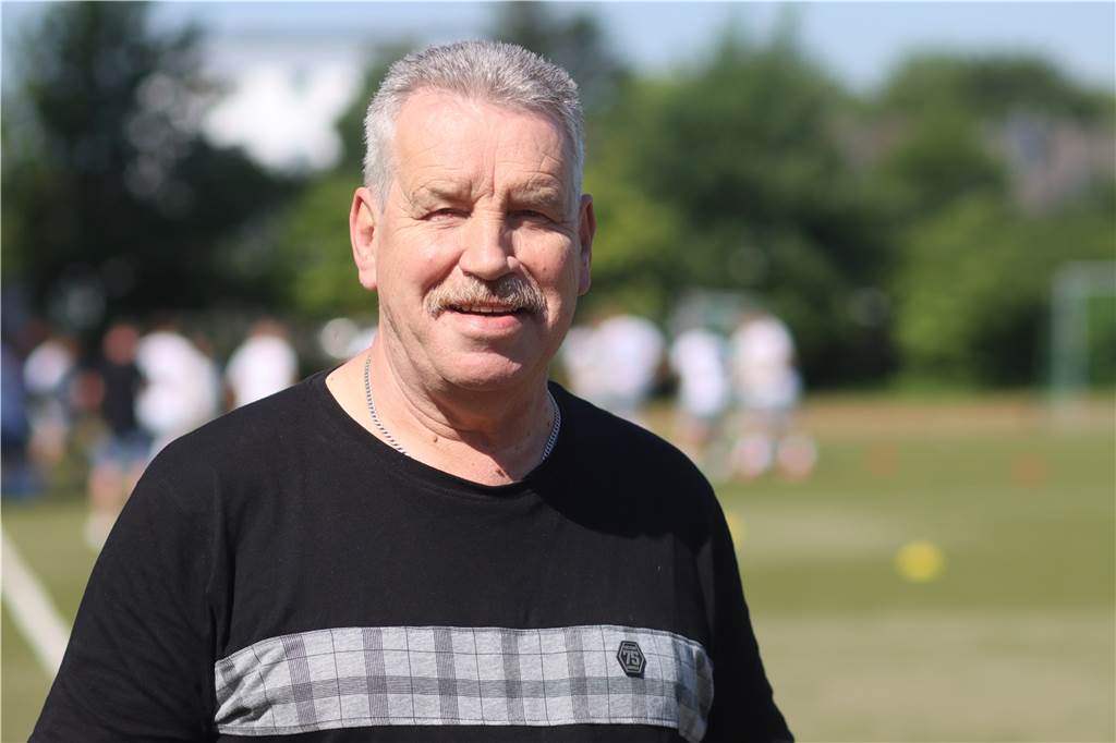 Als Kapitän suspendiert, als Trainer gefeuert - Olschewski greift in Waltrop nochmal an Marc Olschewski lobt das Engagement des Vorstandes des VfB Waltrop rund um den "Chef", Friedhelm Finzel (Foto).