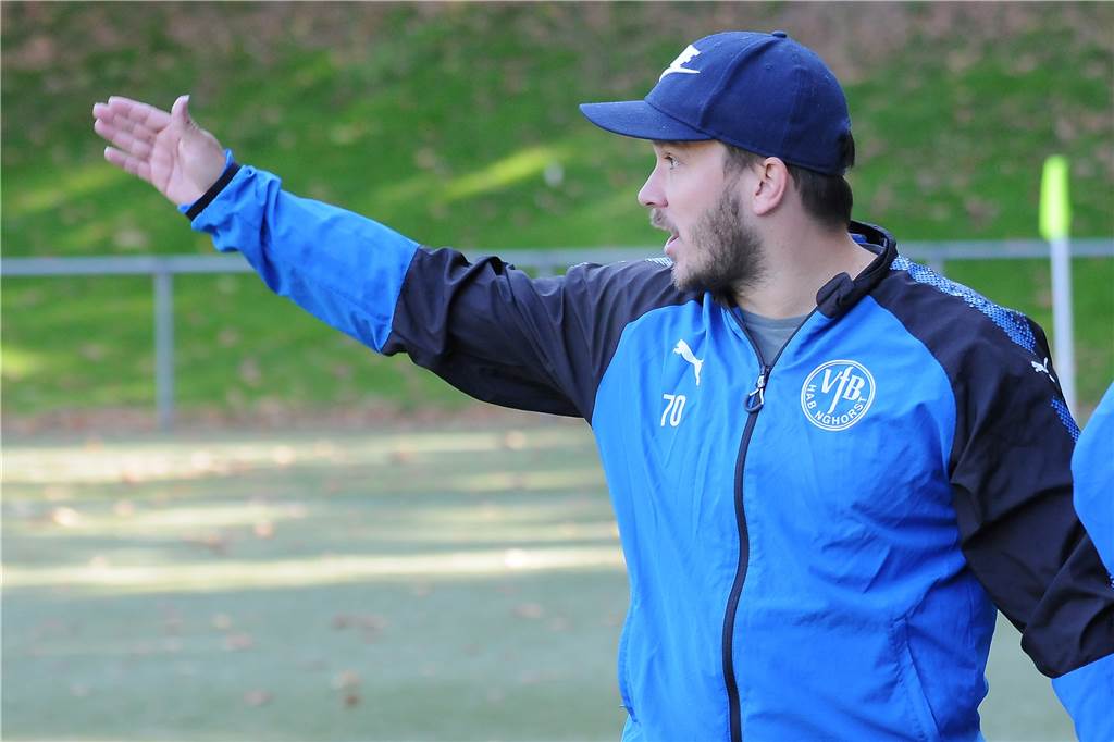 Saisonstart erst am 29. August: Castrop-Rauxeler Trainer denken über Terminänderungen nach Marc Olschewski, Trainer beim VfB Habinghorst.