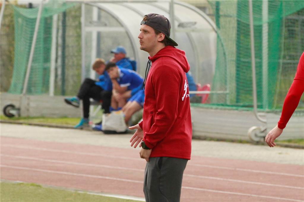 Reaktionen zum Sport-Lockdown: „Schade, dass man sich ohne Fußball gar nicht mehr sieht“ Marc Schwerbrock hat schon seit zwei Wochen Fußballpause.