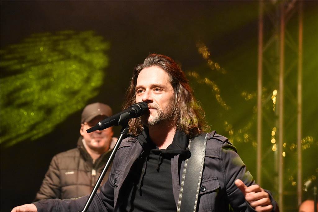 Marc Wahlberg, Sänger von Seven Cent, beim Adventszelt Open Air 2022 in Castrop.