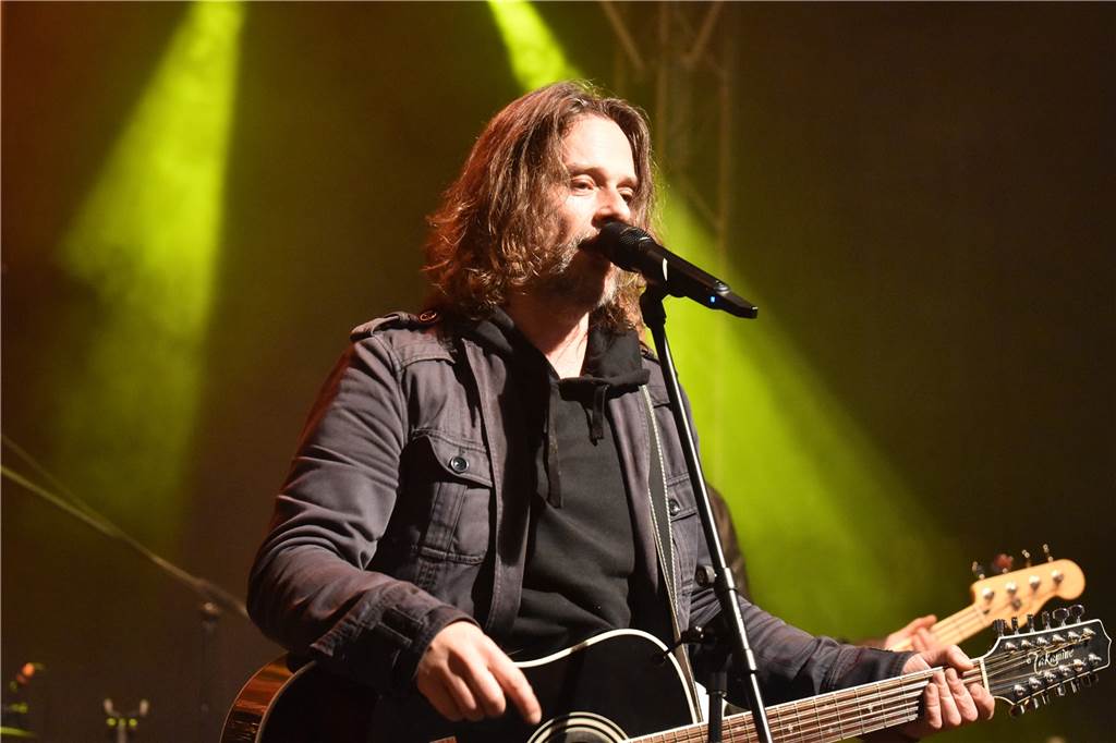 Marc Wahlberg, Sänger von Seven Cent, beim Adventszelt Open Air 2022 in Castrop.