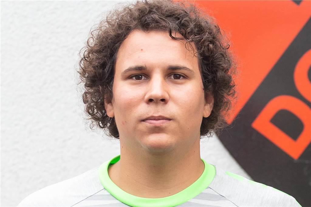 Spielabbruch in Dortmund: Spieler prügeln sich, Verantwortlicher erhebt schwere Vorwürfe Marc Wiegand ist Spielertrainer der DJK TuS Körne.