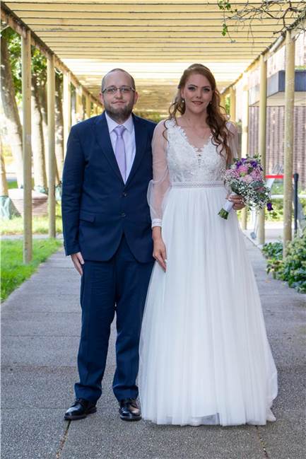 Kennengelernt durch PC-Spiel: Marcia Rauch und Jens Majek heiraten Marcia (geborene Rauch) und Jens Majek werden in den Flitterwochen nicht in die Ferne schweifen, um sich den Reisestress zu ersparen.