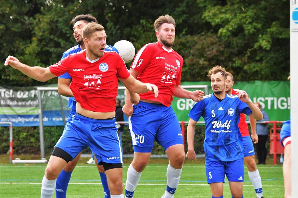 FC Castrop-Rauxel hat Zusage von Spieler, der eine direkte Verbindung in die 2. Bundesliga hat Marco Führich (vorn) spielt auch in der Saison 2021/22 beim FC Castrop-Rauxel.
