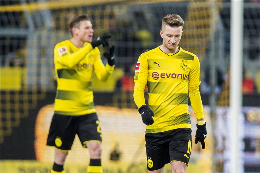 Marco Reus brachte den BVB gegen Augsburg früh in Führung - letztlich reichte es aber nur zu einem 1:1.