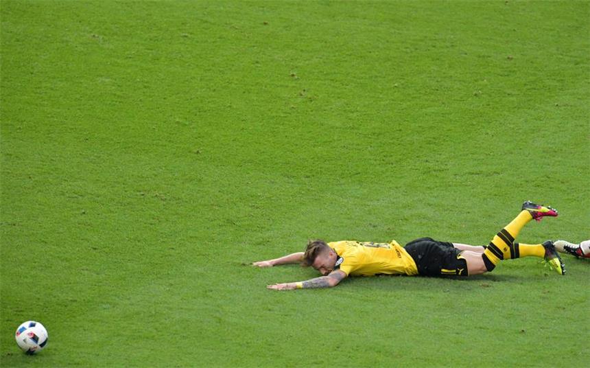 Schambeinentzündung: Reus nicht zur EM - Weigl dabei Marco Reus fährt nicht mit zur Europameisterschaft.