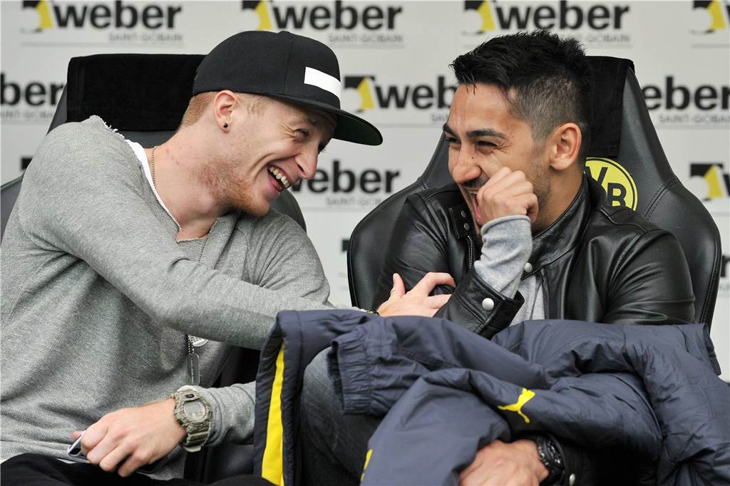 Klopp, Gündogan, Piszczek, Kehl: Starke Worte zum Abschied von BVB-Legende Reus Marco Reus und Ilkay Gündogan lachen
