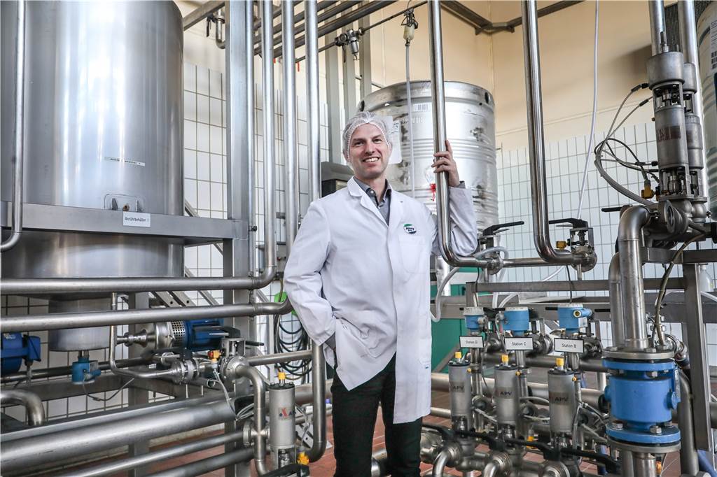 Wo genau liegt eigentlich die Ardey Quelle? Mineralwasser aus Dortmund erlebt Boom im Jubiläumsjahr Marcus Finzel ist Betriebsleiter bei Ardey-Quelle.