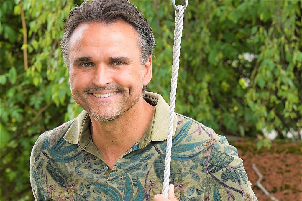Nach Kampf gegen Krebs: Marcus Kuno singt Liebeserklärung an seine Frau Marcus Kuno hat seinen neuen Song „Mein Herz brennt“ bei seiner Plattenfirma Hitmix Musik Erich Öxler veröffentlicht.