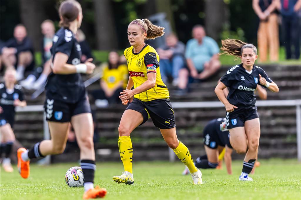 Besonderer Rahmen für Frauen-Derby: Alle Infos zum Spiel Schalke 04 gegen Borussia Dortmund Marie Grothe ist Kapitänin des BVB und mit neun Toren beste Torjägerin (auch Finnja Schriek erzielte neun Treffer).