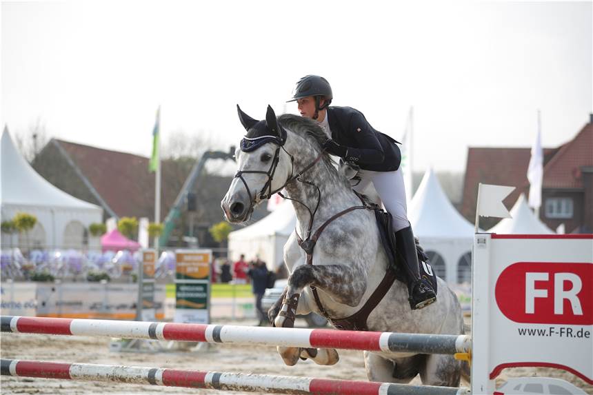 Bronze für Philipp Winkelmann beim Bundeschampionate in Warendorf - auch Marie Ligges überzeugt Marie Ligges zog nach ihrer Teilnahme am Bundeschampionate ein positives Fazit.