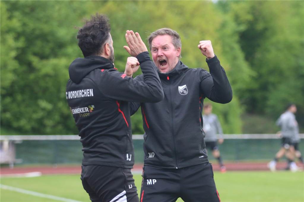 Wie oft reichten sieben Punkte Vorsprung zum Westfalenliga-Aufstieg? Mario Plechaty jubelt.