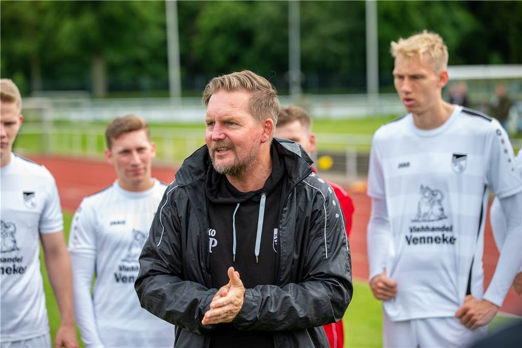 Mario Plechaty hadert nach Testspiel-Niederlage – dabei wollte er sich gar nicht aufregen Mario Plechaty war nach der Testspielpleite bei der SG Gahmen unzufrieden.