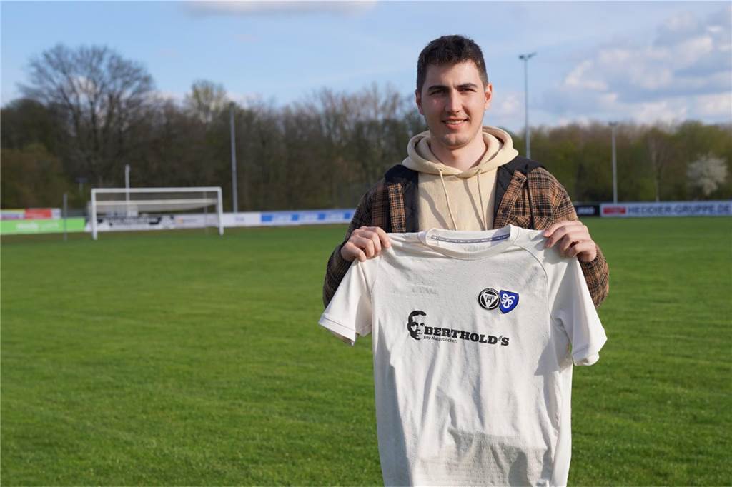 „Da war mir klar, dass das der richtige Schritt ist“ Mario Scharf trägt zukünftig das Trikot des TuS Haltern. Der Verteidiger kommt von der U19 des VfB Waltrop.