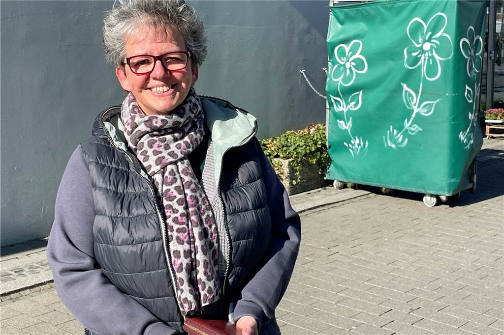 Mit Video: Kunden haben kein Verständnis für Rewe-Schließung in Werne Marita Strangemann kann nicht verstehen, warum ein so gut gehendes Geschäft schließt.