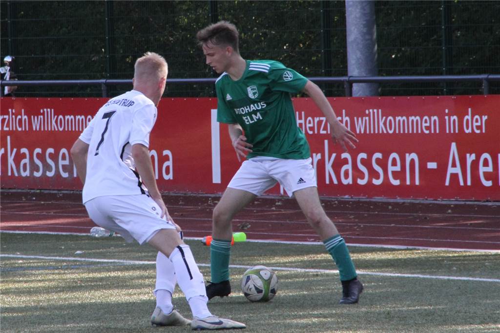 Kein Fußball, keinen Job: Spieler der SG Selm wird durch die Pandemie doppelt bestraft Marius Schade (r.) kann seinem angestammten Beruf derzeit nicht nachgehen.