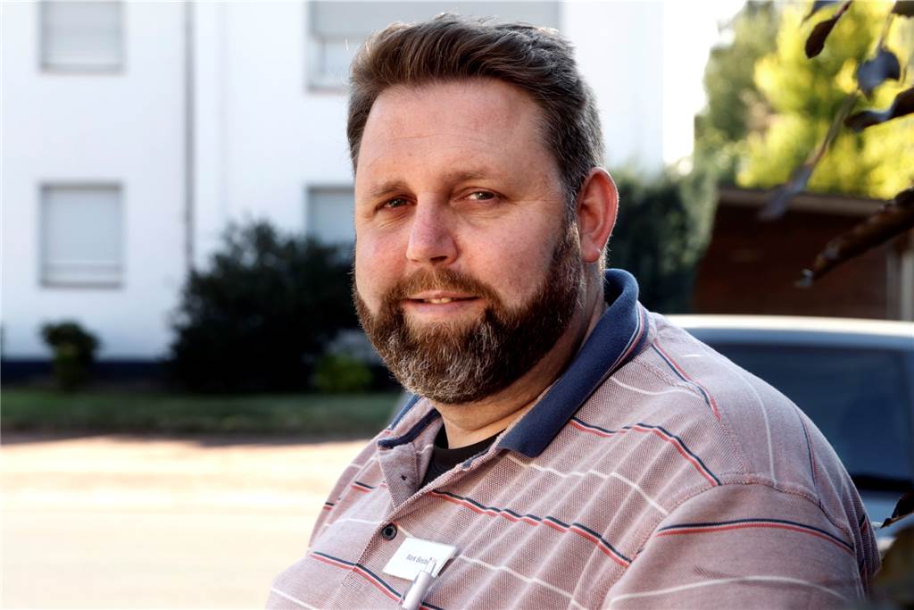 Mark Besten dreht Drohnen-Video im Innern der Sixtus-Kirche Mark Besten betreibt den nicht kommerziellen You-Toube-Kanal „Mark geht wandern“.