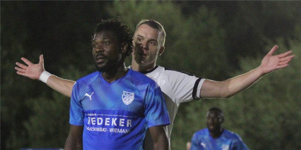Mark Fluder (r.) spielte mit Westfalia Wethmar im Derby gegen Alstedde durch, obwohl er mit einigen Schmerzen zu kämpfen hatte.