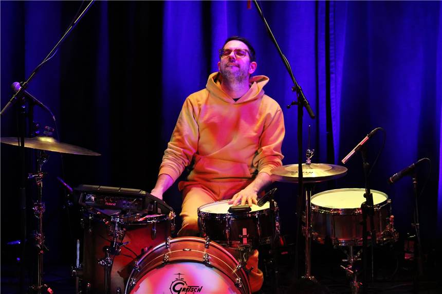 Irres Konzert im Domicil war ein feuchter Traum für alle Musik-Nerds Mark Guiliana entfaltet seinen Zauber durch sein absolut exaktes Spiel.