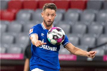 Mark Uth gehört in Berlin nach seiner Gehirnerschütterung aus dem Augsburg-Spiel wieder zum Schalker Kader.