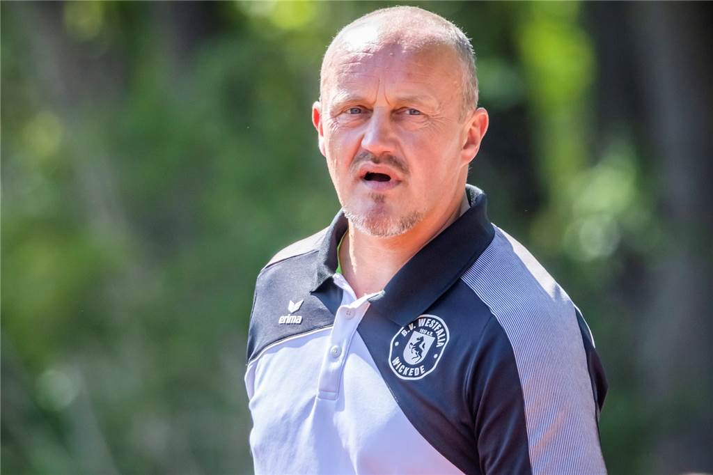 Jasmin Smajlovic hörte sich andere Angebote an: Keine drastischen Geld-Kürzungen in Wickede Marko Schott ist einer der Hauptverantwortlichen des neuen Teams bei Westfalia Wickede.