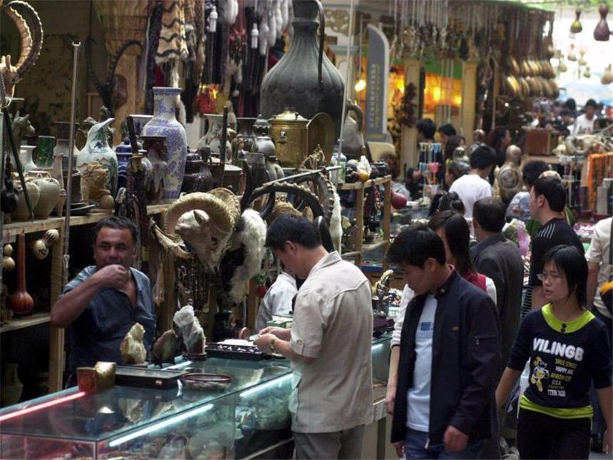 31 Tote bei Anschlag in Chinas Unruheregion Xinjiang Markt in Ürümqi, der Hauptstadt des Autonomen Gebietes. Foto: Wu Hong/Archiv