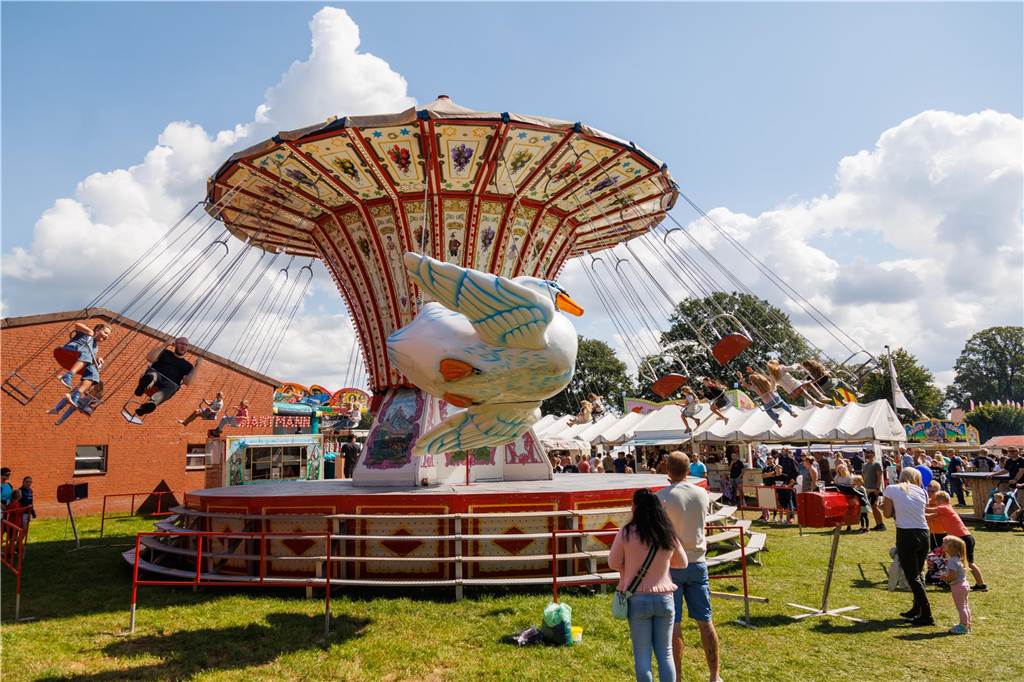 Viele Fotos vom ersten Markttag: Düstermühlenmarkt ist Besuchermagnet