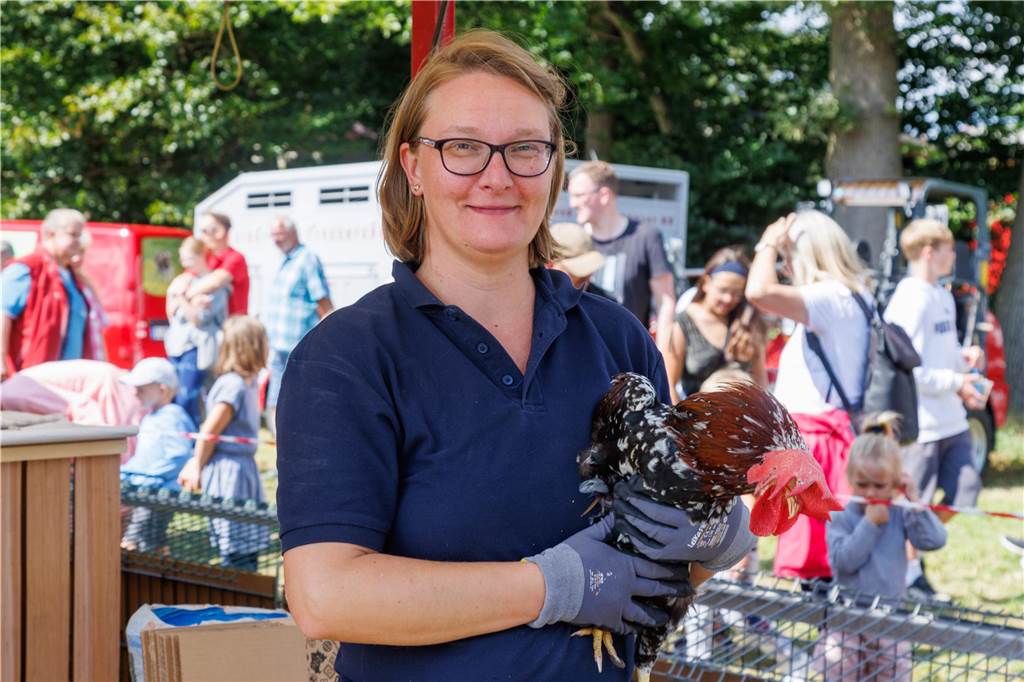 Viele Fotos vom ersten Markttag: Düstermühlenmarkt ist Besuchermagnet