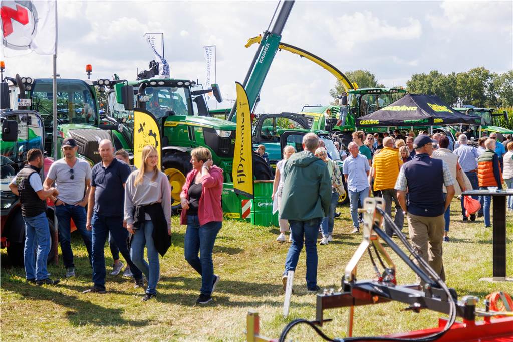 Viele Fotos vom ersten Markttag: Düstermühlenmarkt ist Besuchermagnet