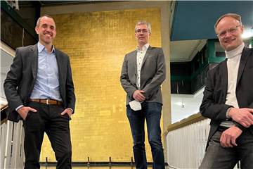 Markus Engelmann (l.), Vorstand der Dietz AG, und André Verrieth (M.), der Projektmanager, sind optimistisch, bei der Suche für einen Nutzer der südlichen Fläche des Steag-Geländes ein namhaftes Unternehmen zu finden. Auch Köster, Prokurist bei Hagedorn, sieht das so.